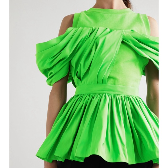 ALEXANDER MCQUEEN
Ruffle Top Size 42 - Picture 8 of 10